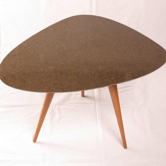 Table made of biocomposite material